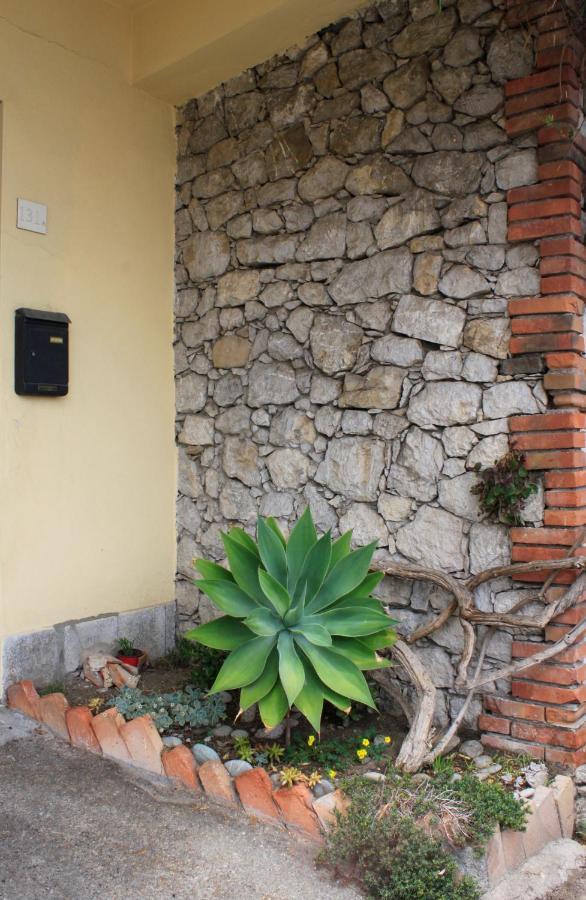 Bed & Breakfast Lighea Giardini Naxos Eksteriør bilde
