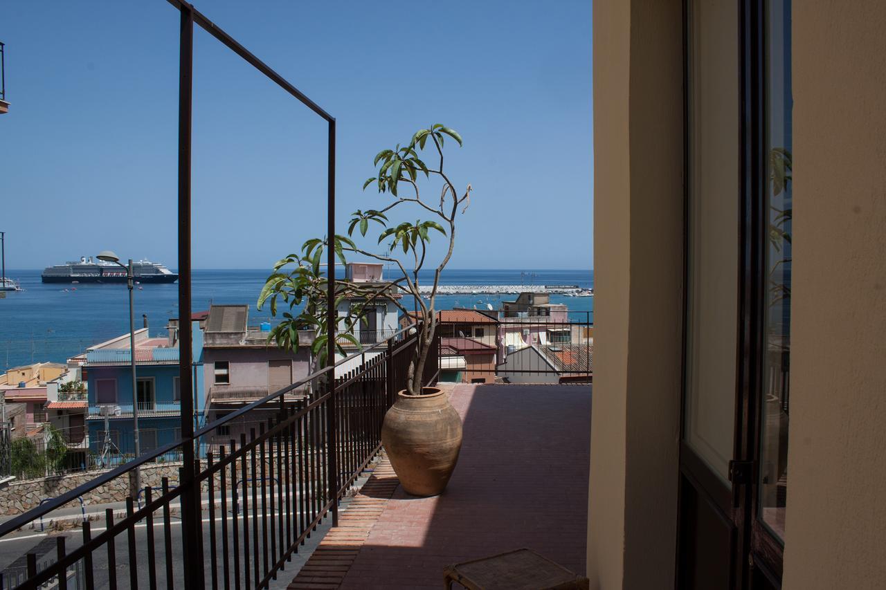 Bed & Breakfast Lighea Giardini Naxos Eksteriør bilde