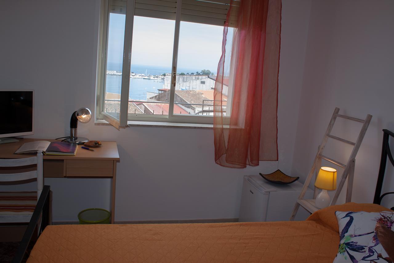 Bed & Breakfast Lighea Giardini Naxos Eksteriør bilde