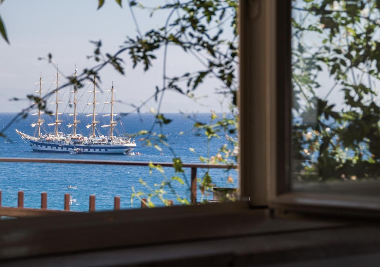 Bed & Breakfast Lighea Giardini Naxos Eksteriør bilde